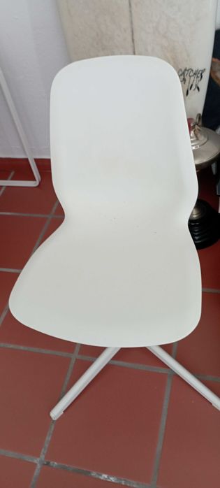 Secretaria e cadeira