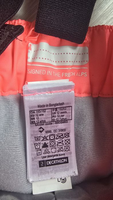 Kombinezon zimowy dziewczęcy rozmiar 146-152 kurtka spodnie zimowe na