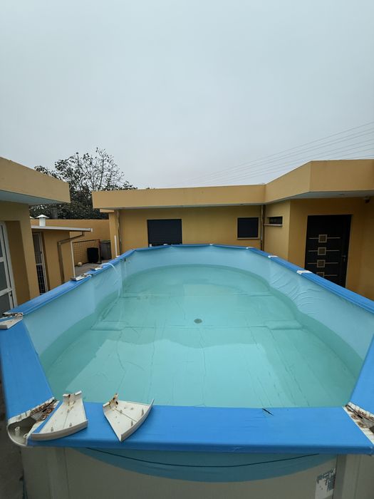 Piscina 6.10x3.75x1.22 usada