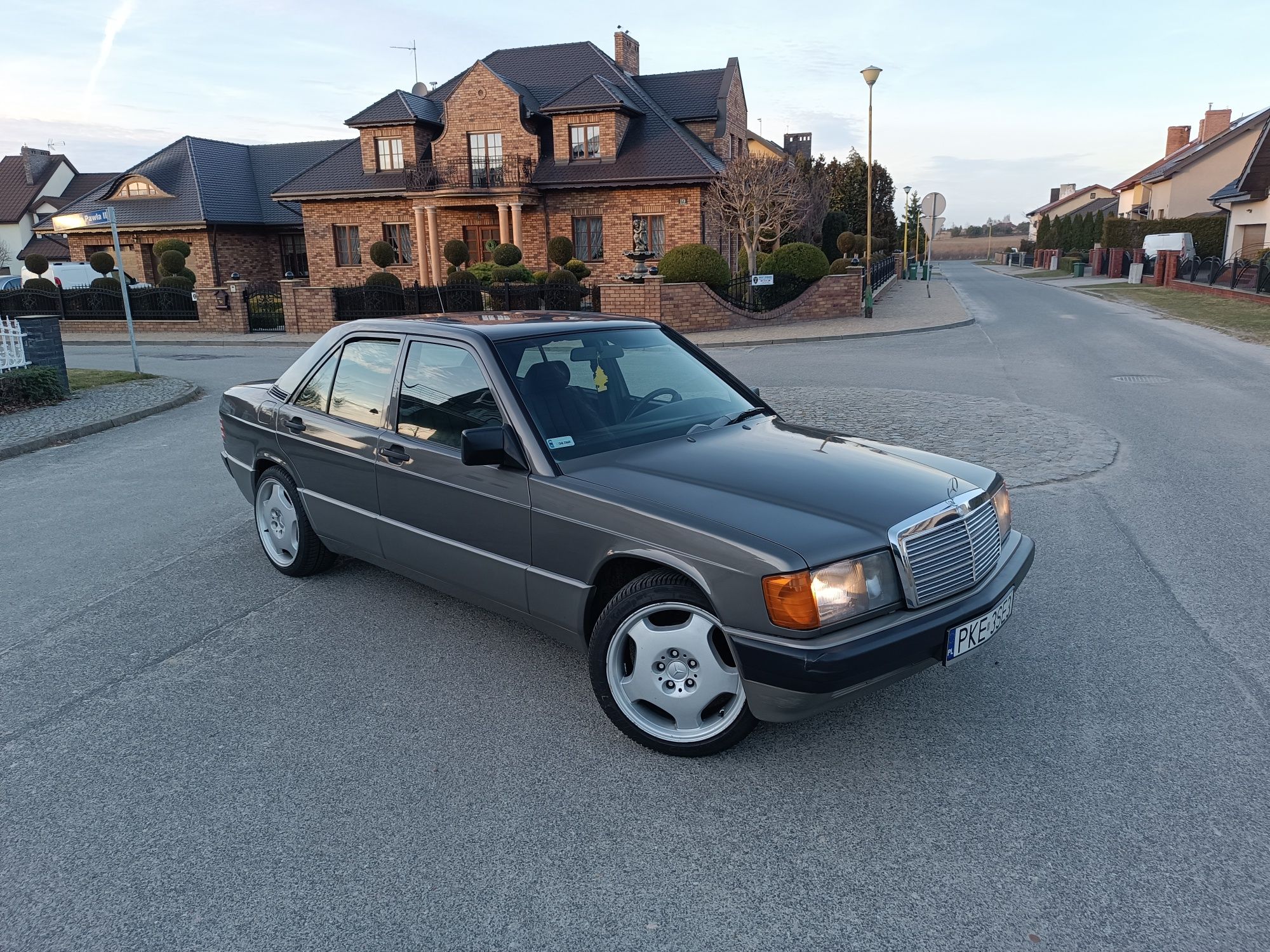 Mercedes 190  2.3 benzyna