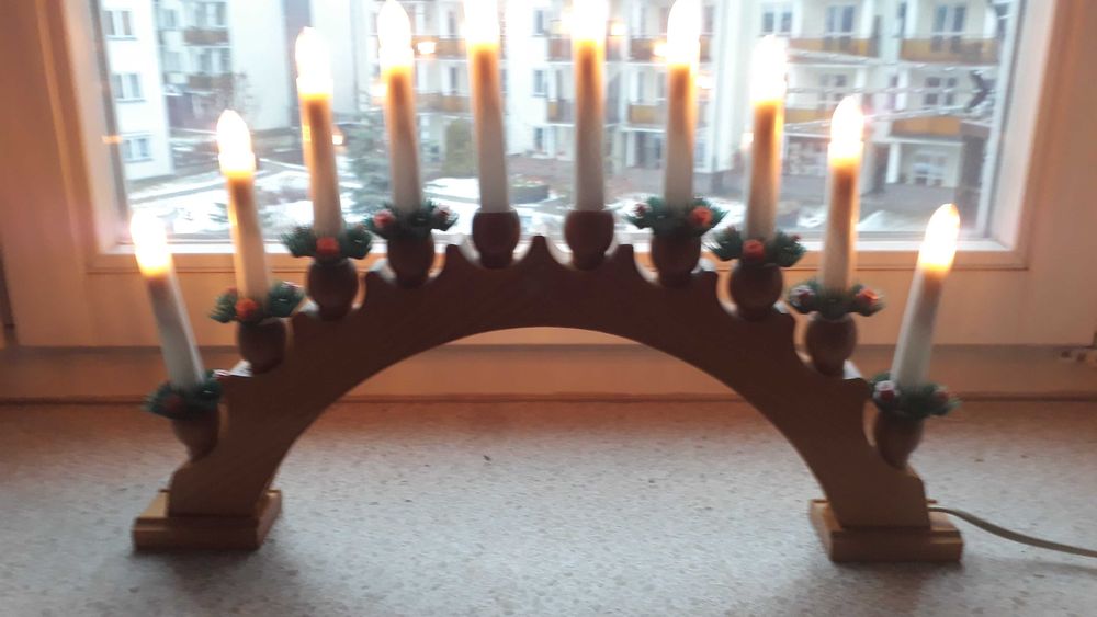 Duży drewniany świecznik adwentowy 10 żarówek - Szwecja