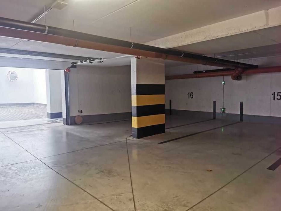 Miejsce w garażu podziemnym na sprzedaż
