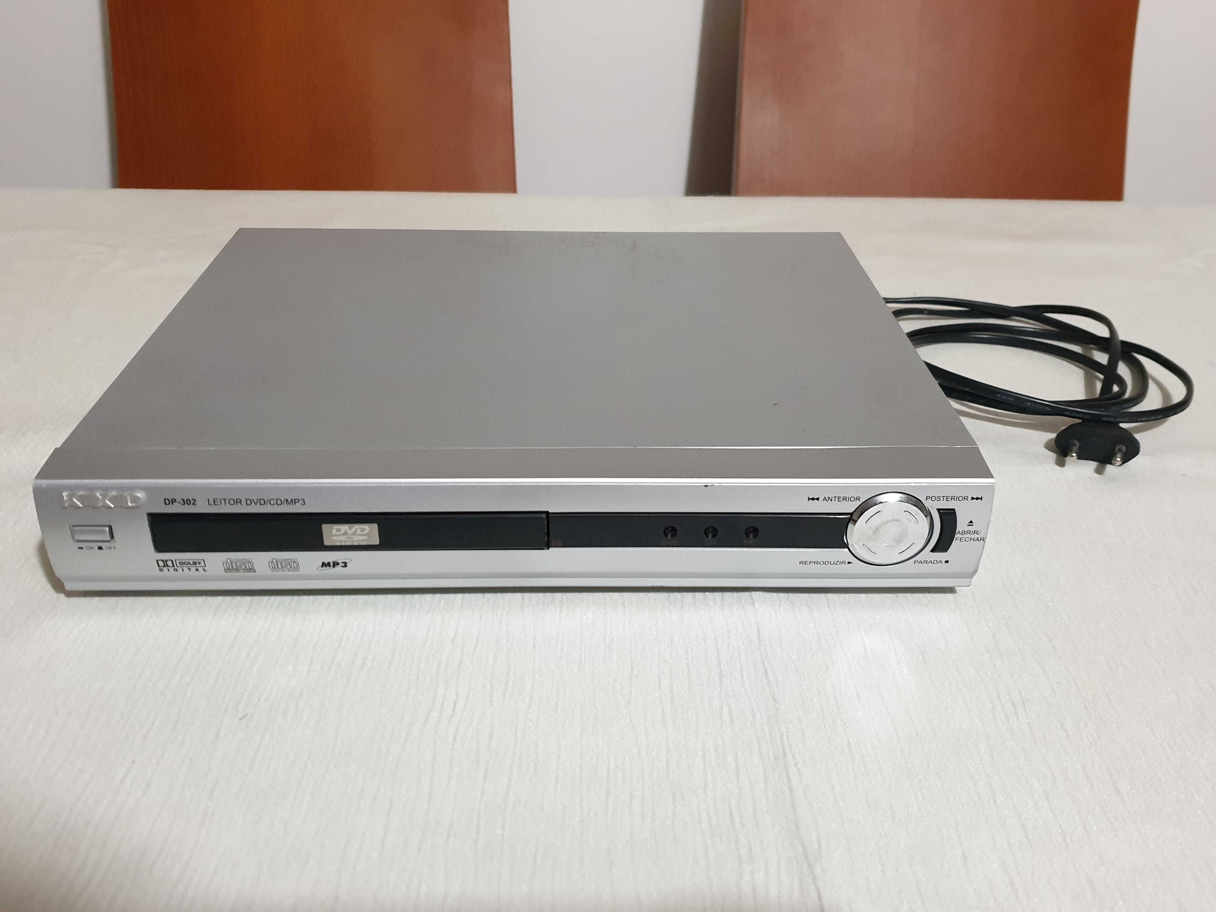 Leitor de DVD - KXD Modelo DP-302 - A funcionar