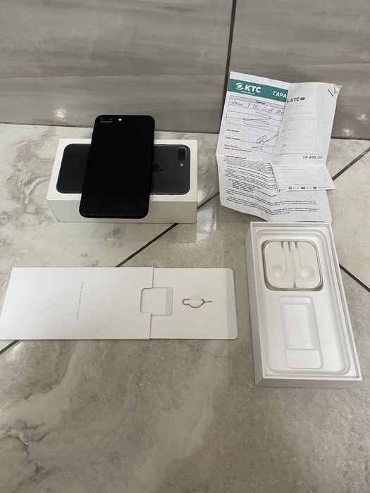 Продам Iphone 7 plus