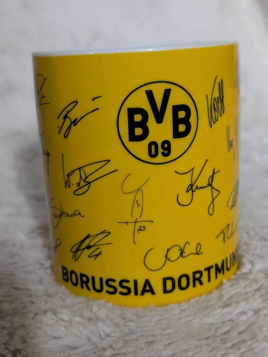 Kubek Borussia Dortmund 2011/2012 autografy drużyny BVB 09