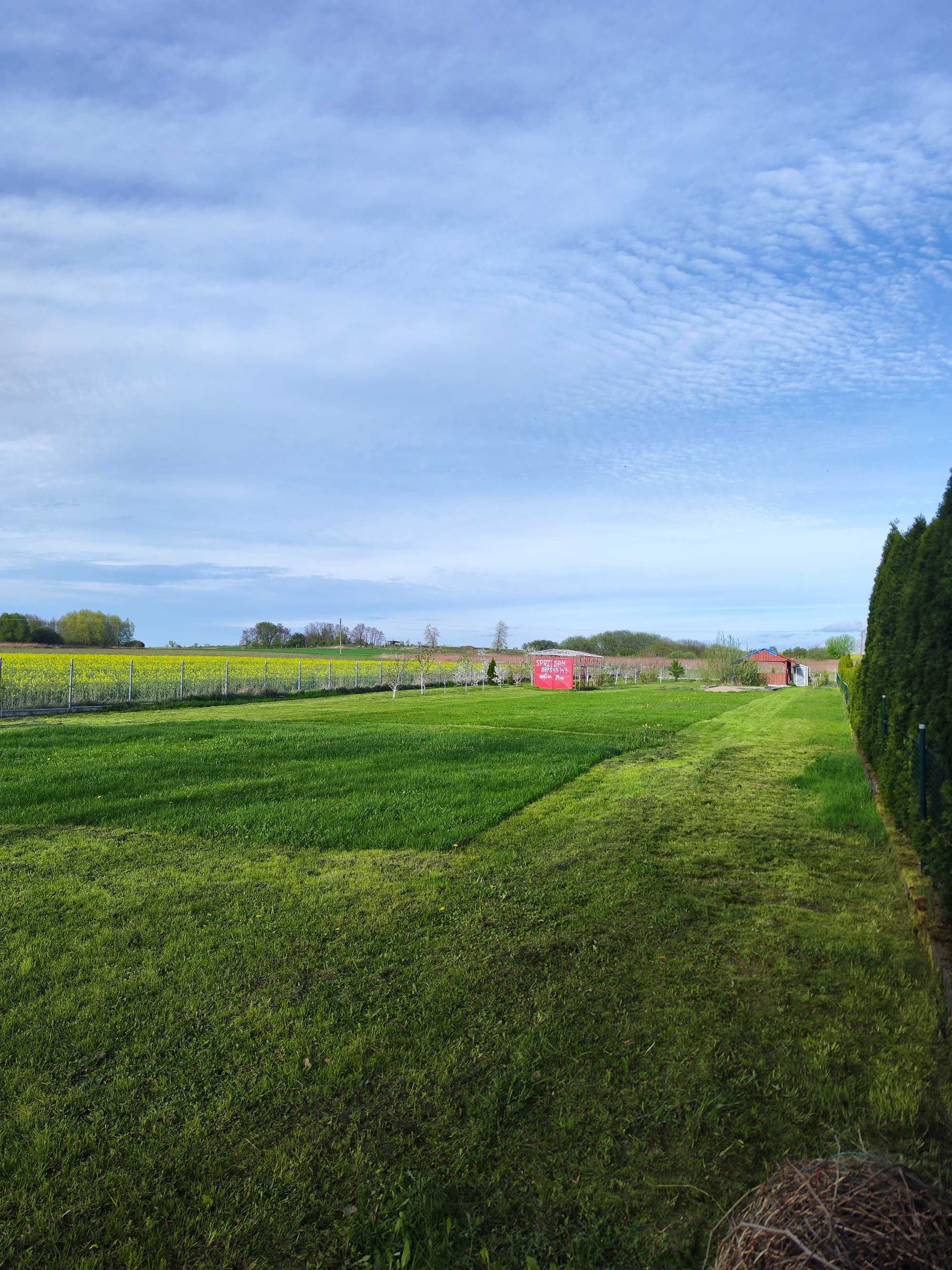 Sprzedam działkę budowlaną 2400 m²