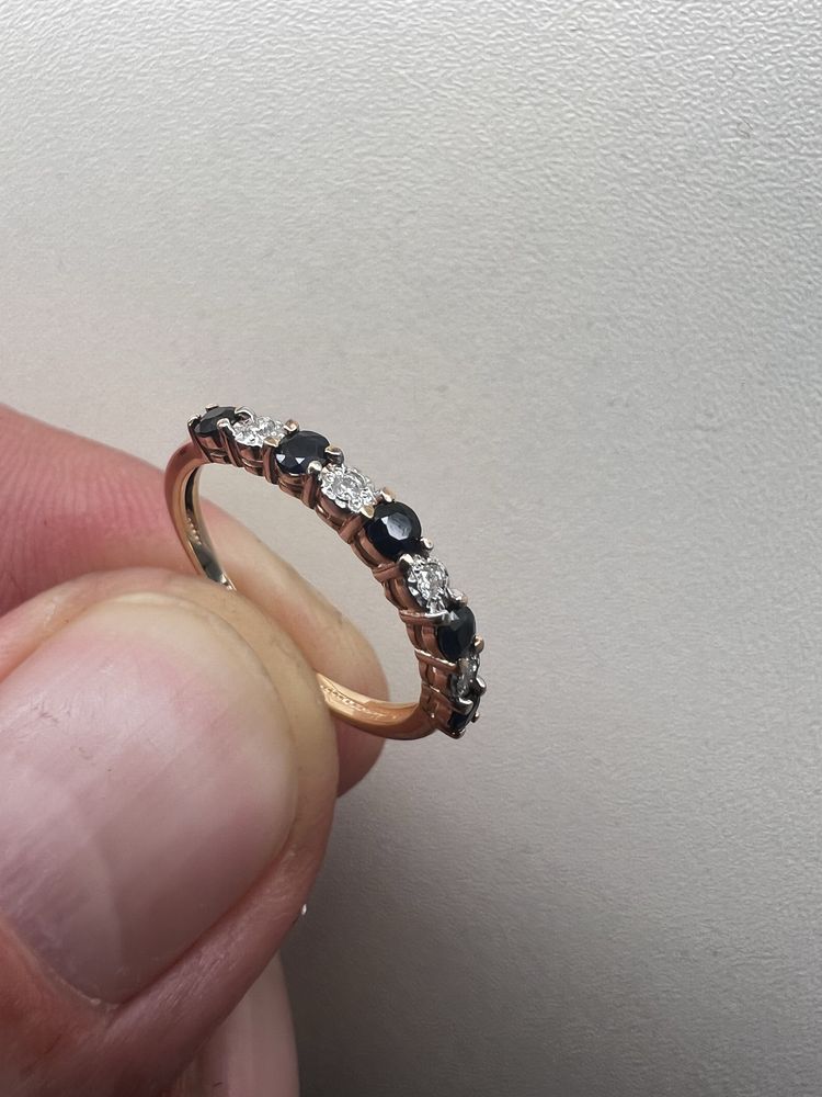 Золотое кольцо с брилиантами и сапфирами 585 проба 17,5 0,33ct