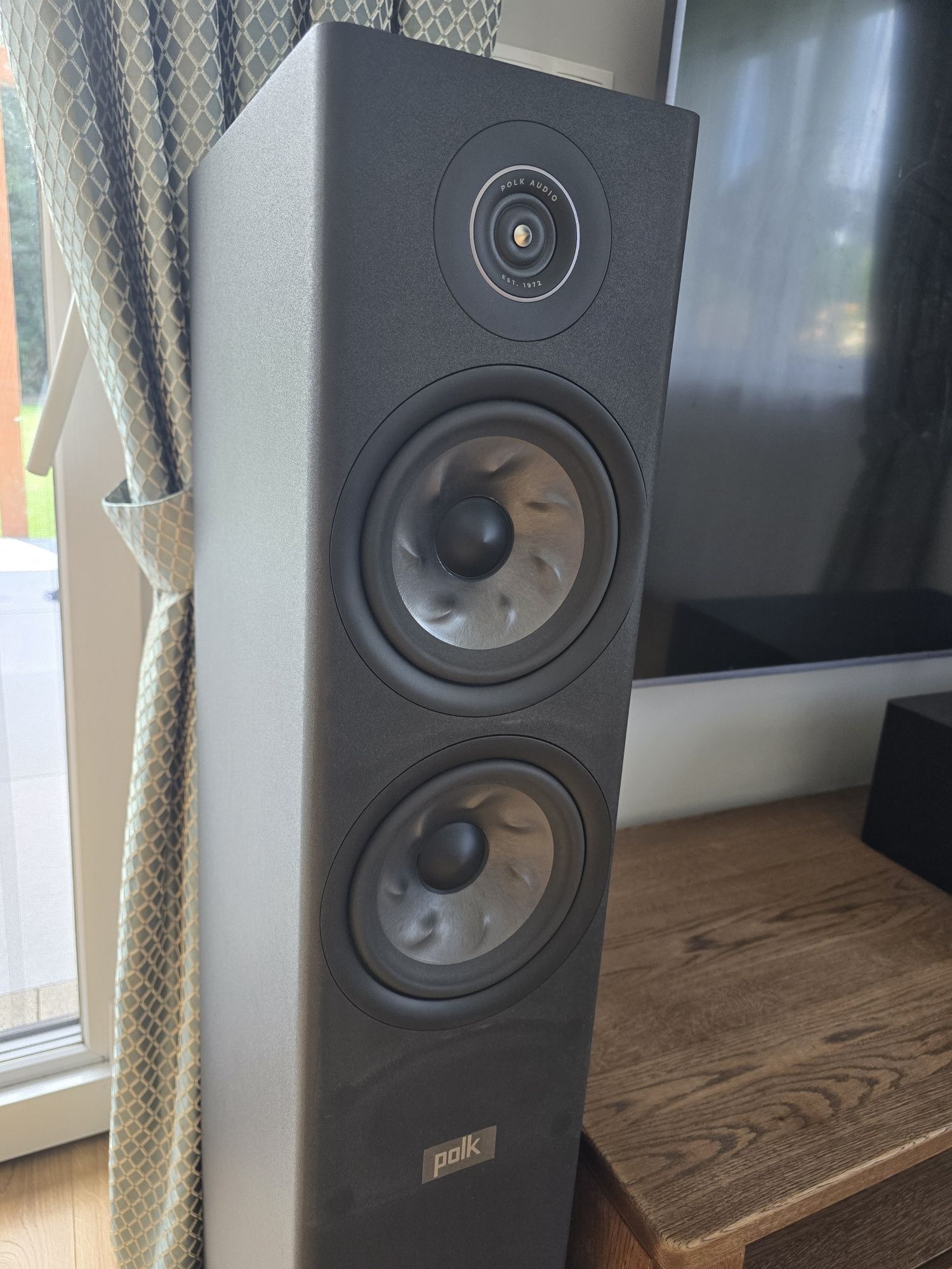Kolumny Polk Audio Reserve r600