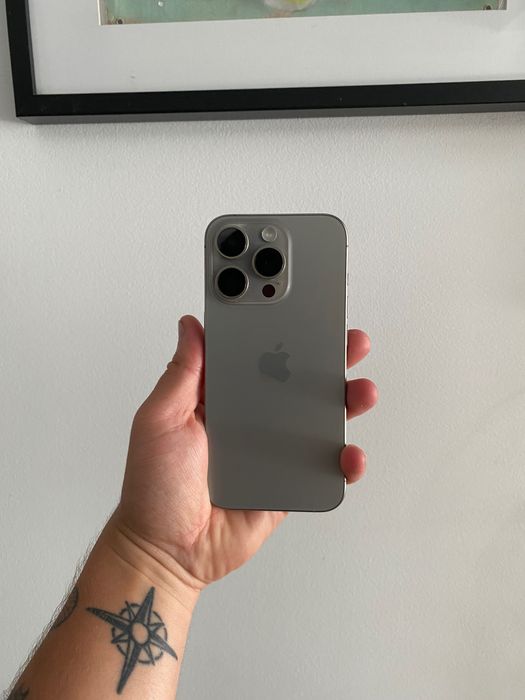 iPhone 15 Pro 128Gb C/Garantia