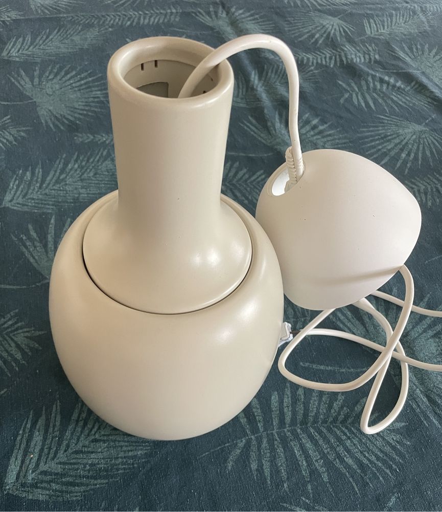 Candeeiro de tecto ikea bege