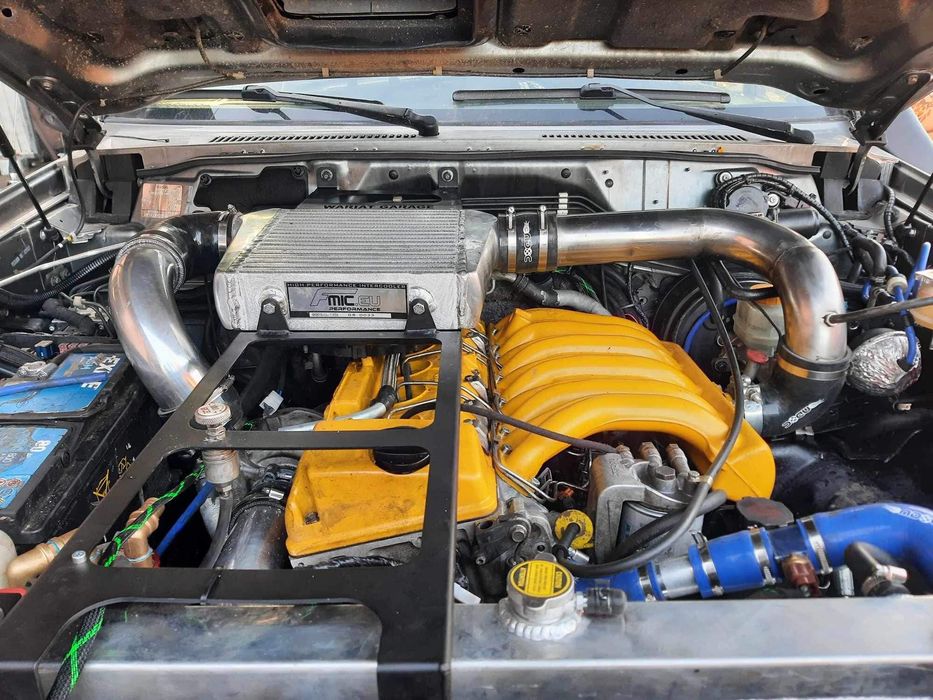 Stelaż intercoolera y61 m57 nissan patrol intercooler mocowanie