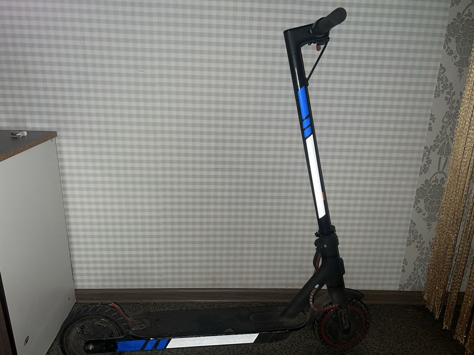 Продаю рабочий самокат Mi Scooter Pro 2
