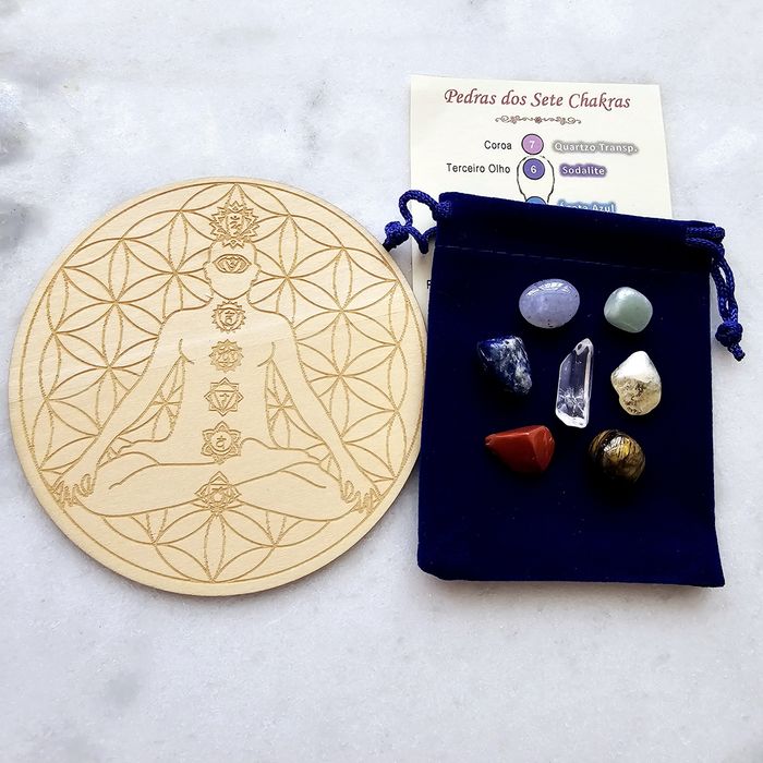 Kit Equilíbrio dos Chakras (Placa madeira + 7 Pedras)