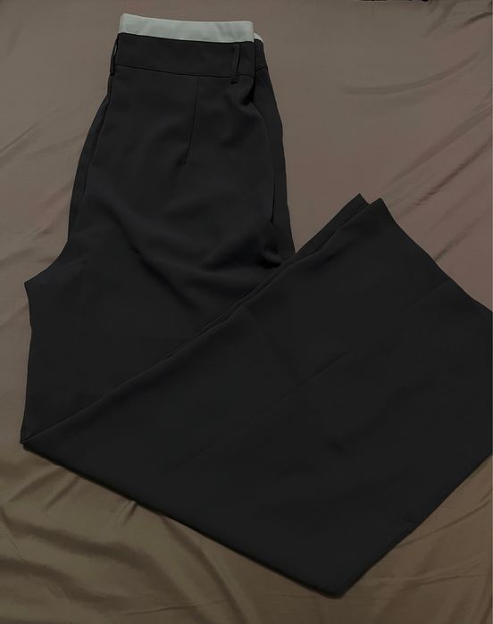 Стильные брюки палаццо