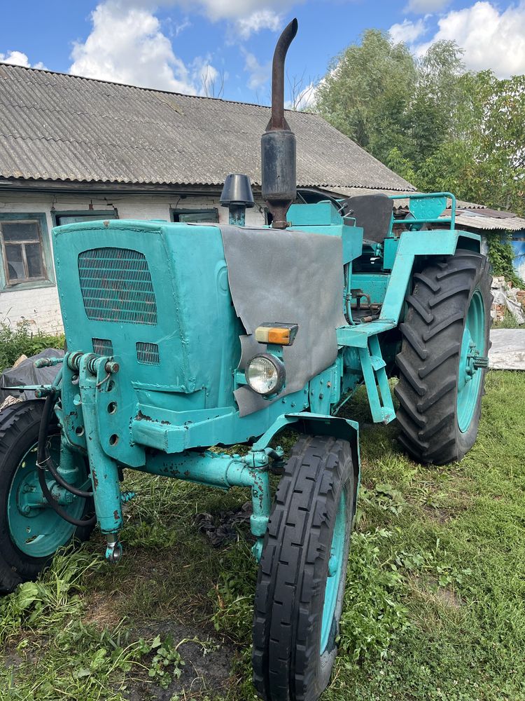 Трактор ЮМЗ 6