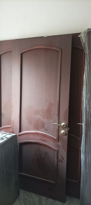 Продам міжкімнатні двері