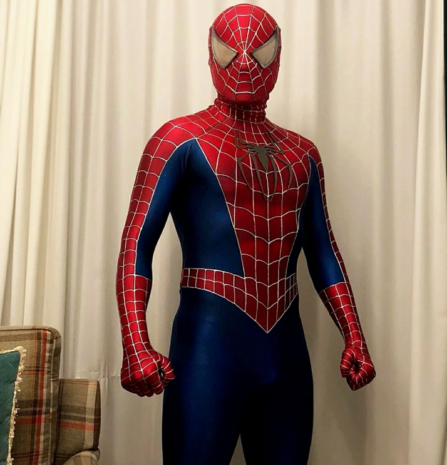 Fato e Máscara Homem Aranha Hollywood