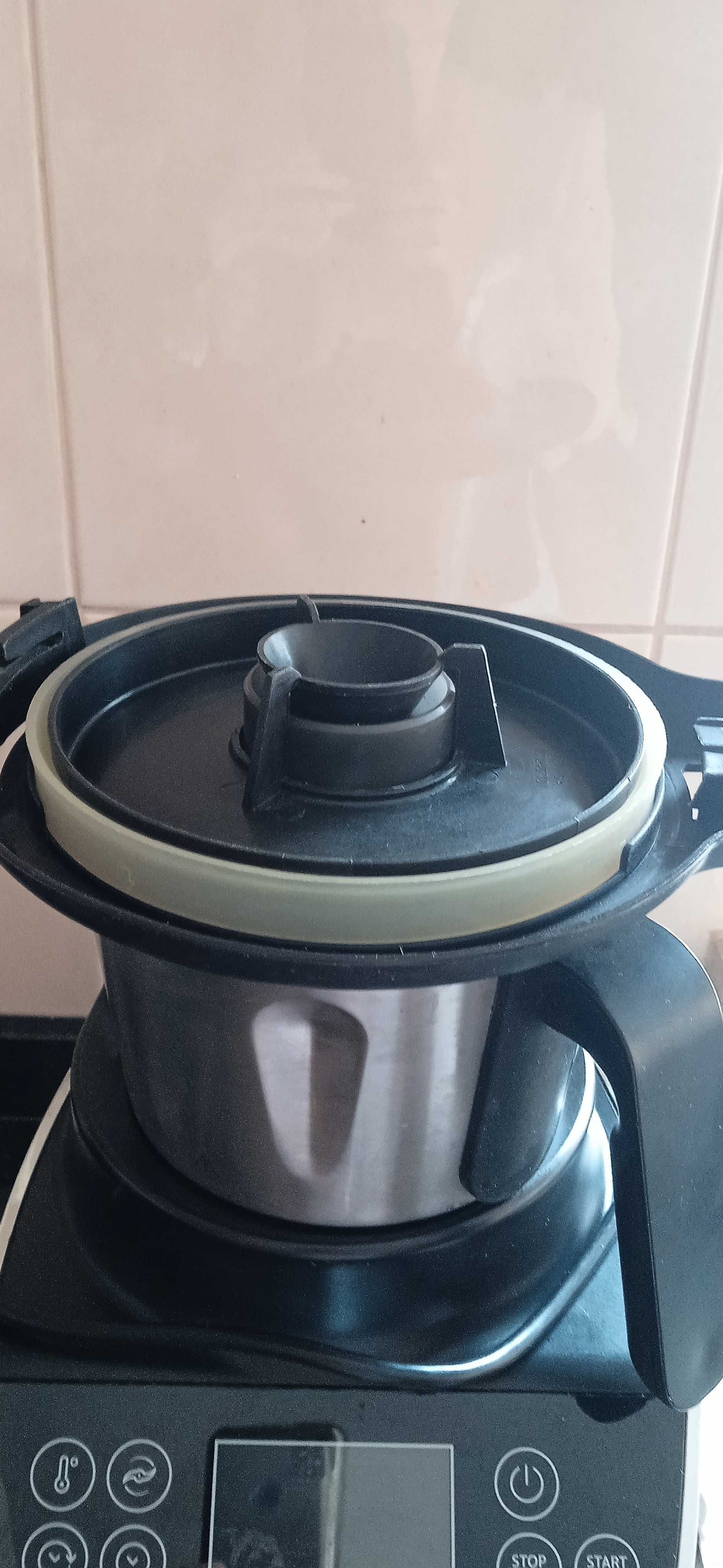 Robot cozinha Ariston Hotpoint