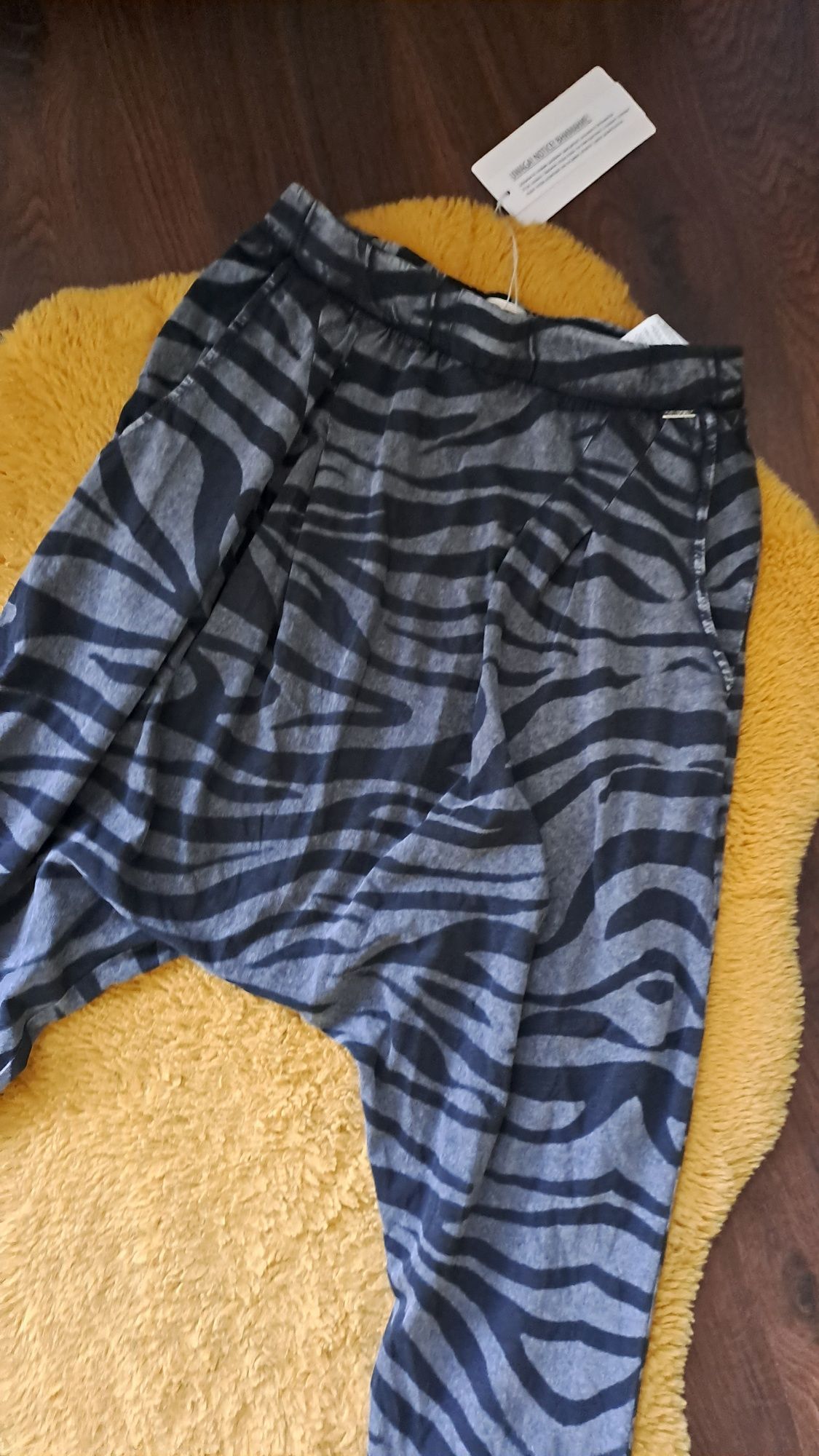 Spodnie haremki alladynki s uni divers zebra nowe