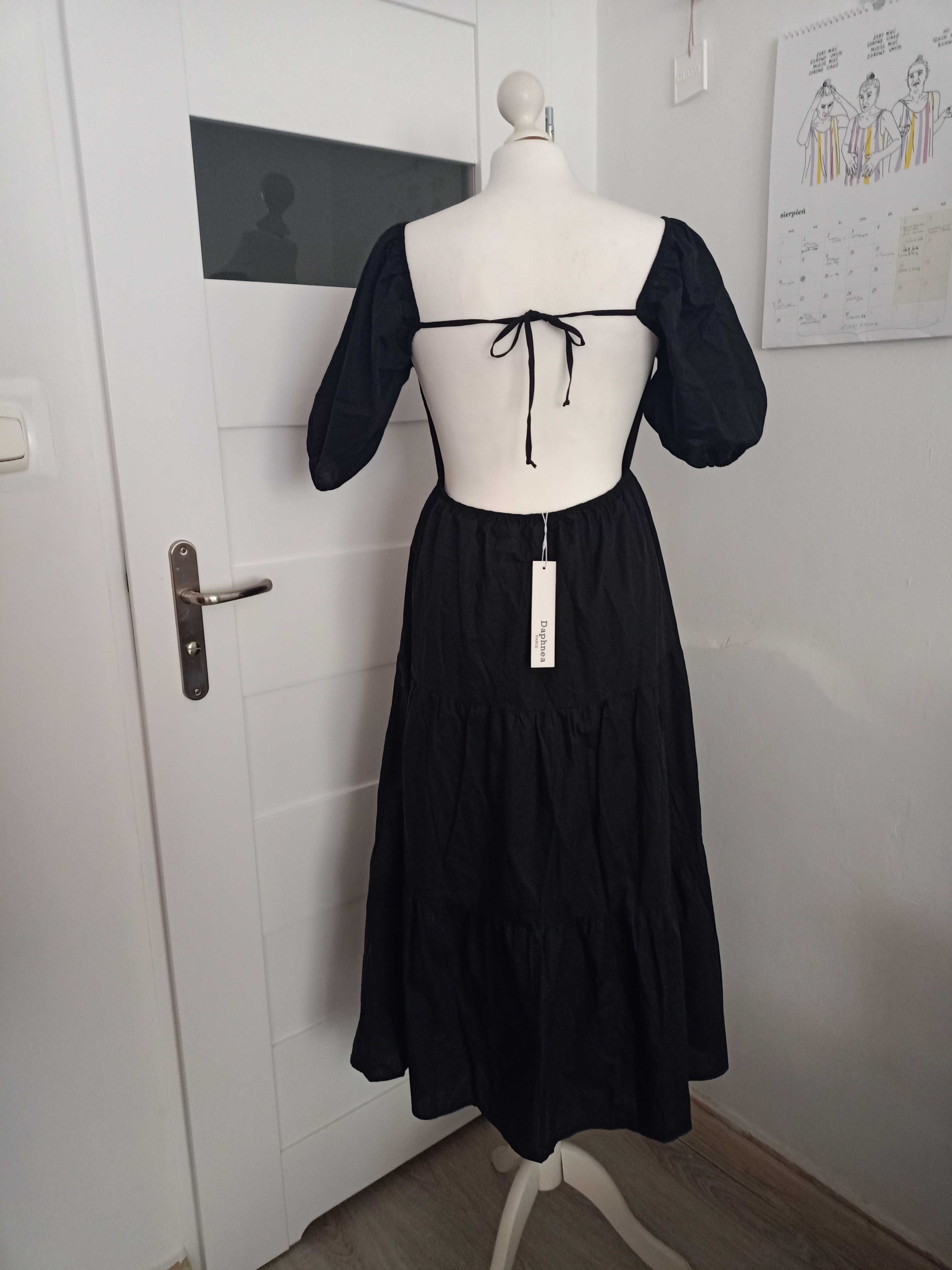 Czarna długa sukienka maxi bez pleców falbanki nowa Daphnea Paris 36 S