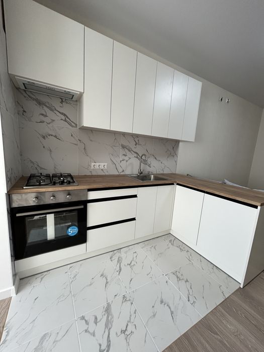 Велика квартира з новим ремонтом! 2% податки! Сертифікат! Без комісії!