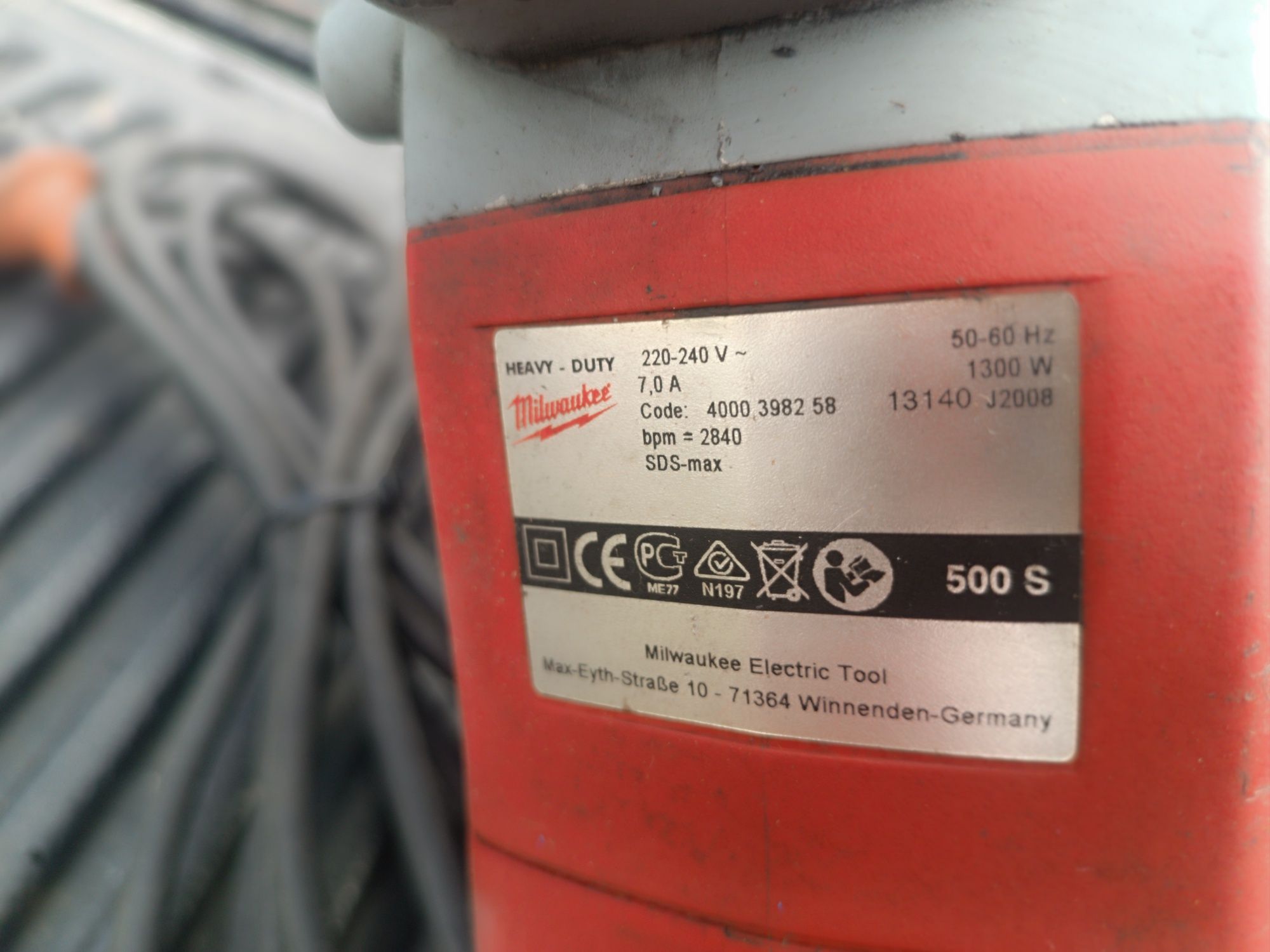 MILWAUKEE młot kujący SDS-MAX 1300W 8,5J 6,3kg KANGO