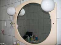 Lustro łazienkowe podświetlane z dwoma kinkietami