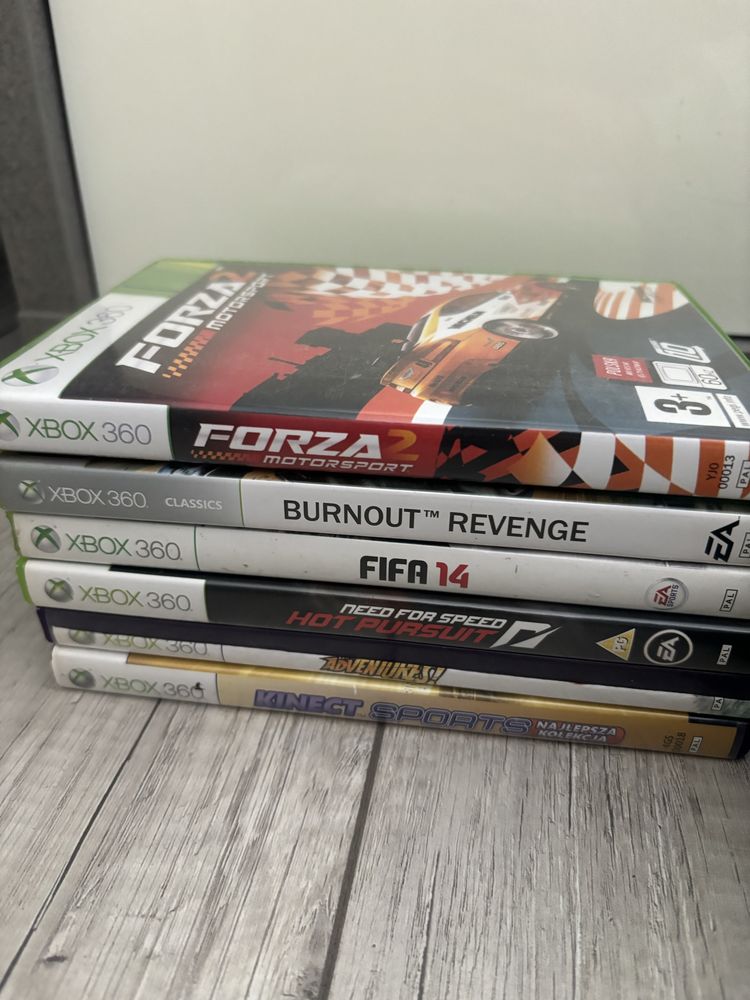 Xbox 360 zestaw (konsola,kinect,kierownica,pad,gry)