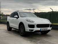 Porsche Cayenne S E-Hybrid