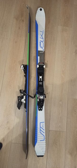 Narty skitury Volkl VTA 84 163cm z fokami