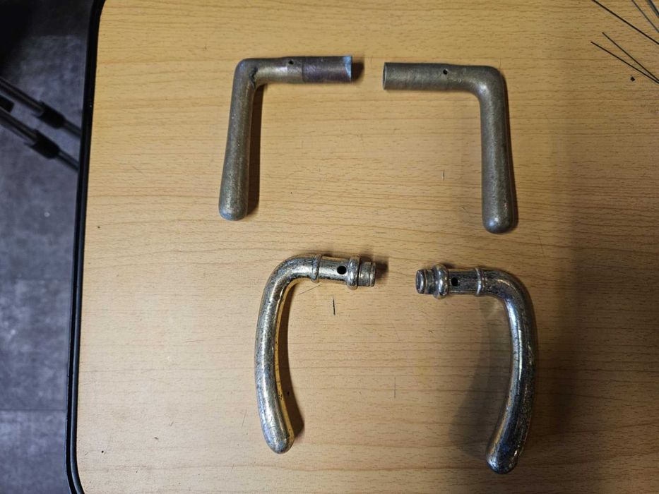 Stare mosiężne klamki do drzwi,cena za 1 komplet