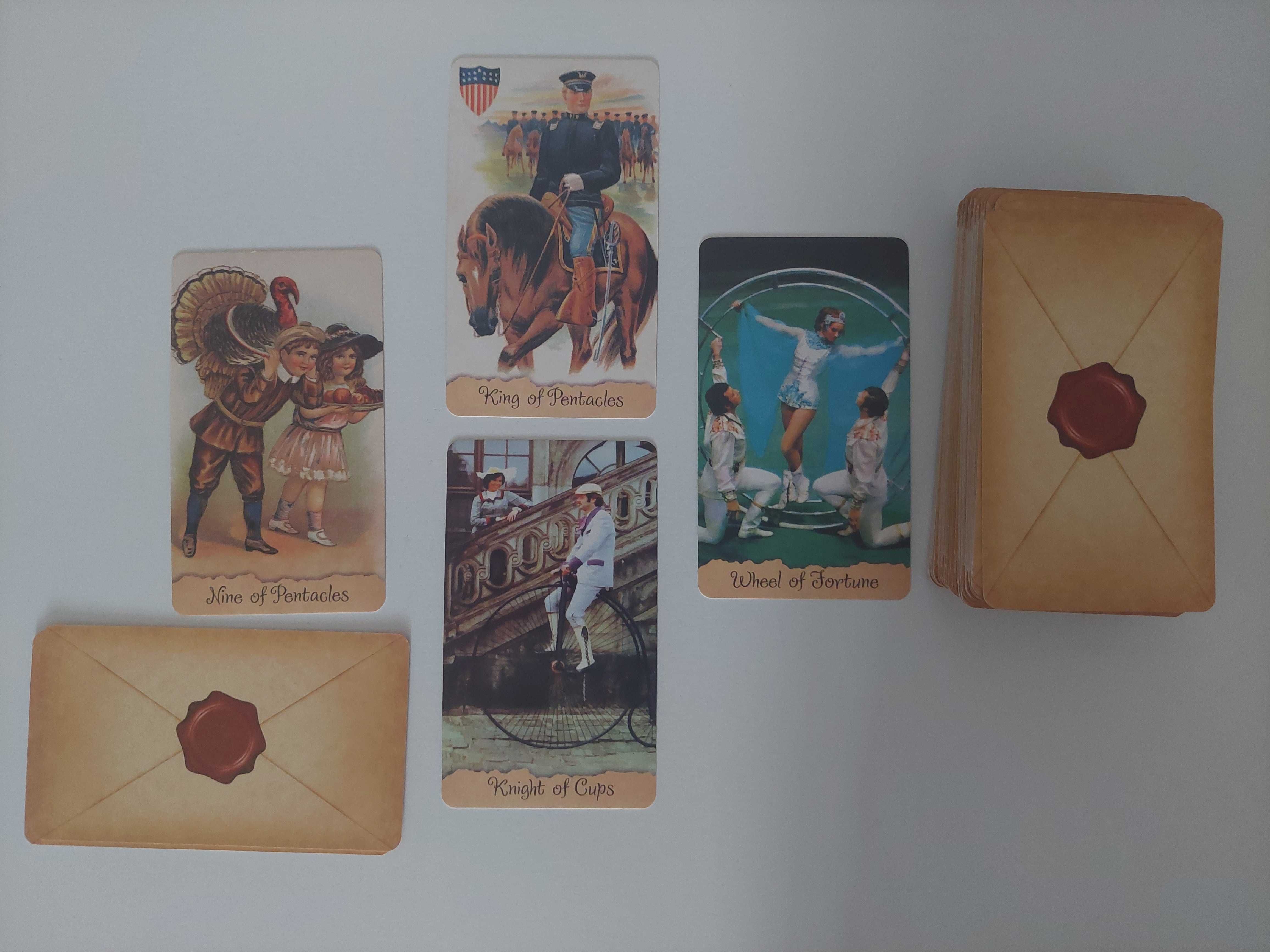 Karty TAROT  Pocztówkowy    NOWY
