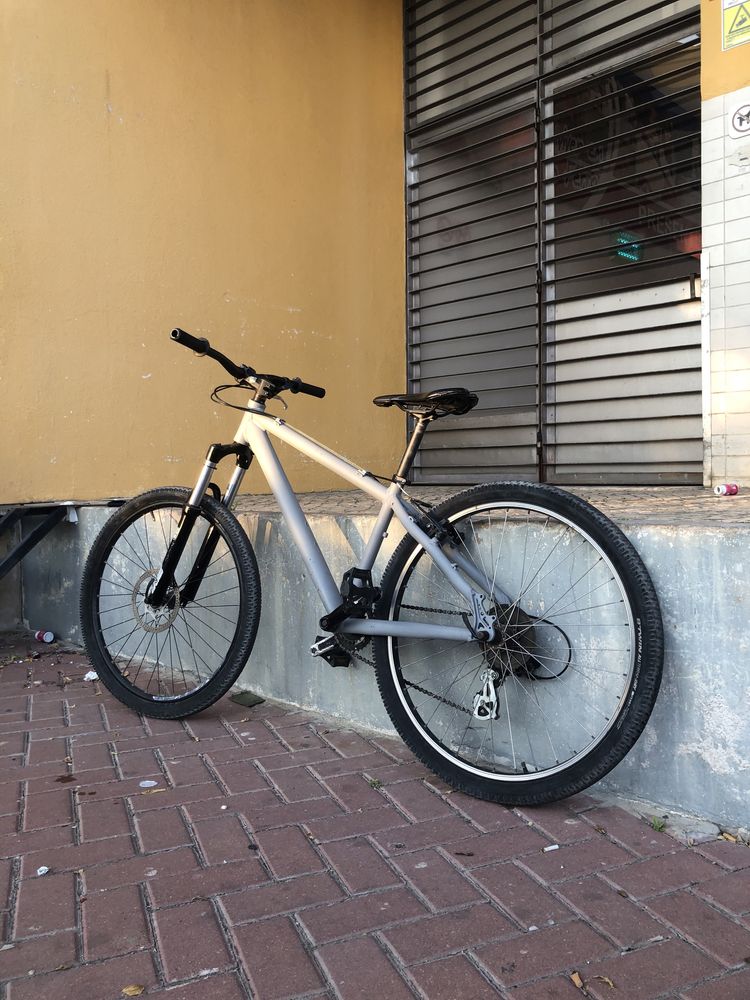 Biciclete usada mas muito boa aro 26