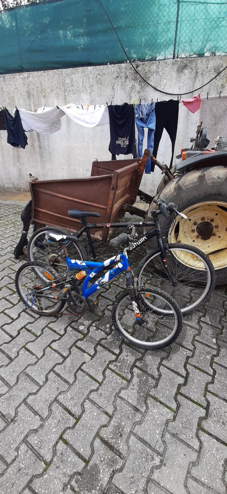 Duas bicicletas para venda 35€ cada