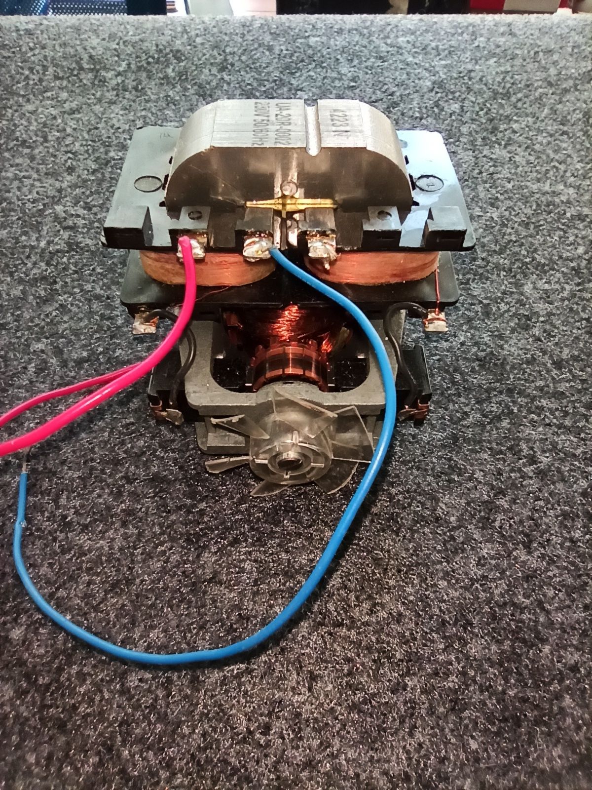Электродвигатель AB30037001010 4323N  (UA-20R-0002) для соковыжималки