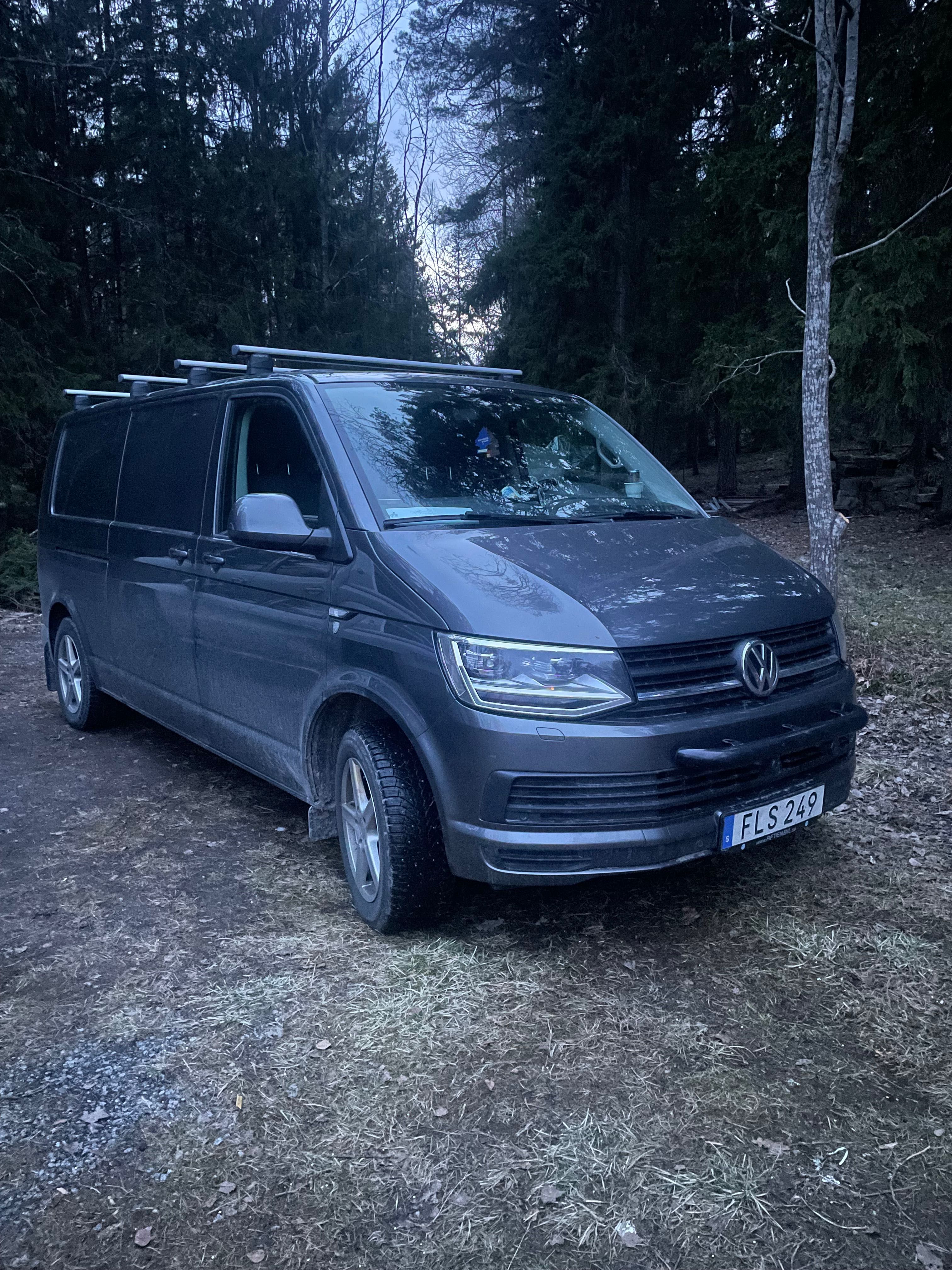 Volkswagen Transporter T6.  150 KM premium pakiet / automat