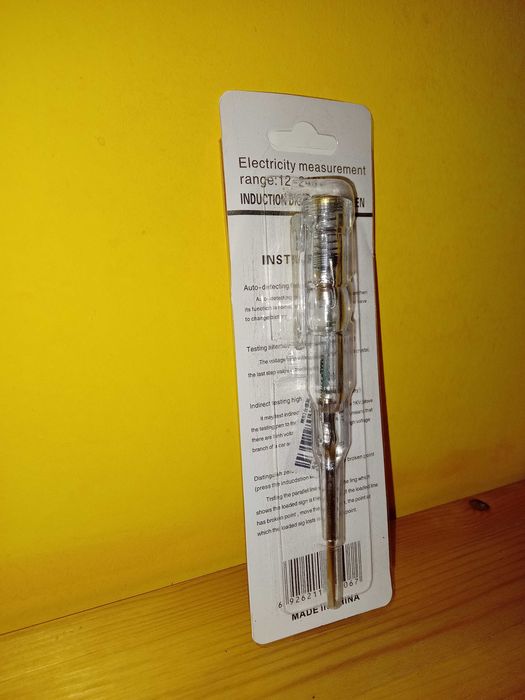 Indukcyjny czujnik napięcia Pen Voltmeter 70-250V, kontrolka, nowa.