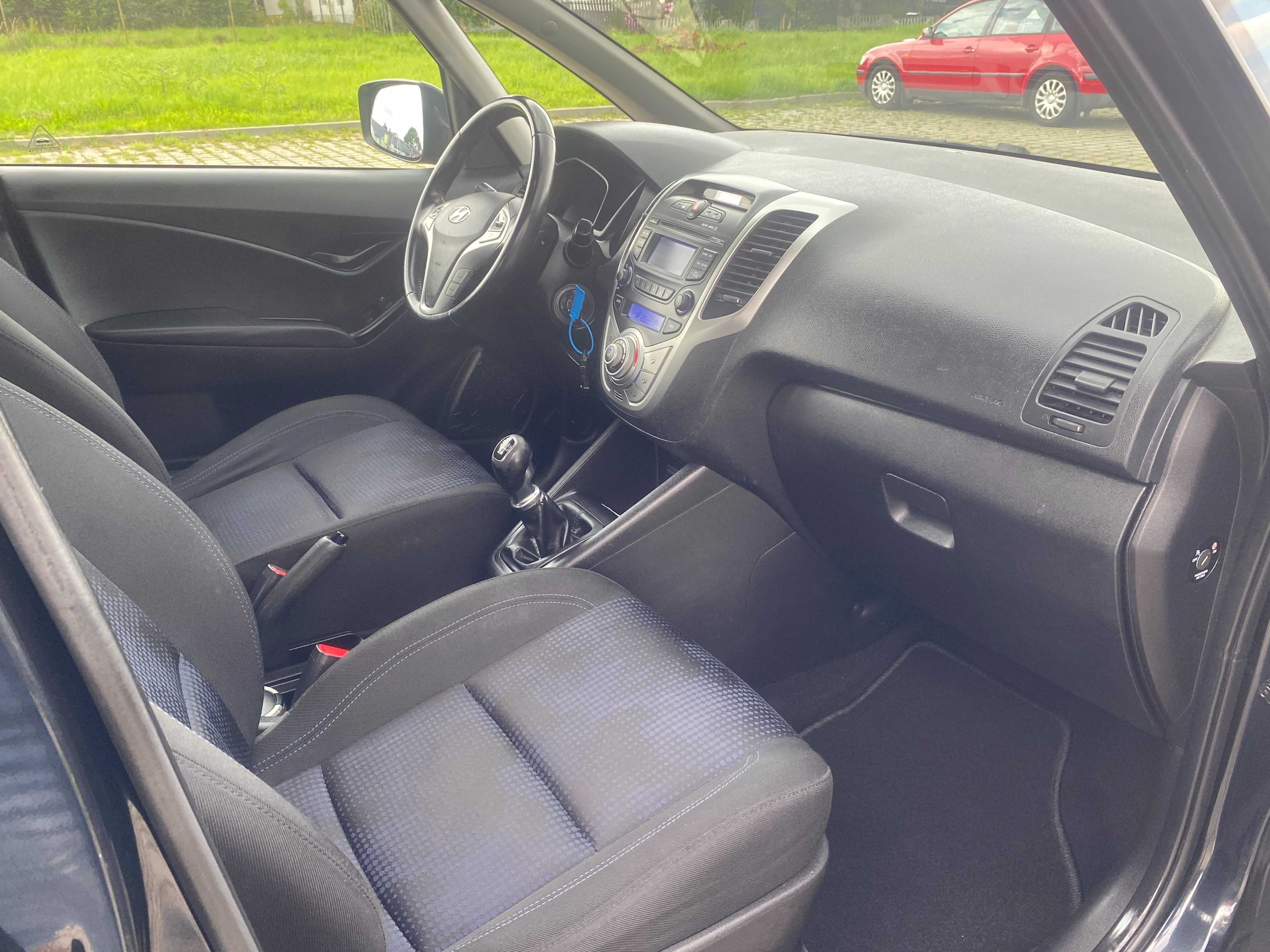 HYUNDAI-IX20 2011 POJ. 1.4 BENZ.  serwis klimatronik opłacony