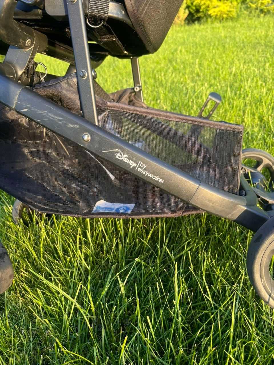 Продам  прогулочную коляску Easywalker  Disney!