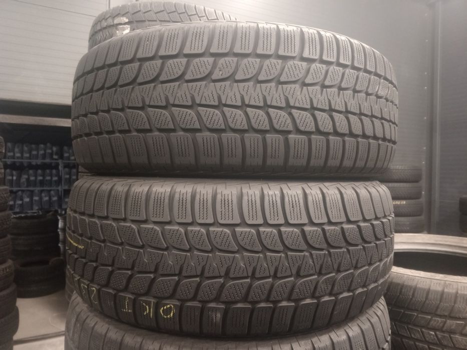235 60 R17 BRIDGESTONE Blizzak LM 25, Зимові шини б/у