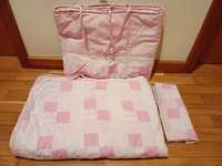 Edredão Cor de Rosa+Resguardo de grades com oferta de lençóis