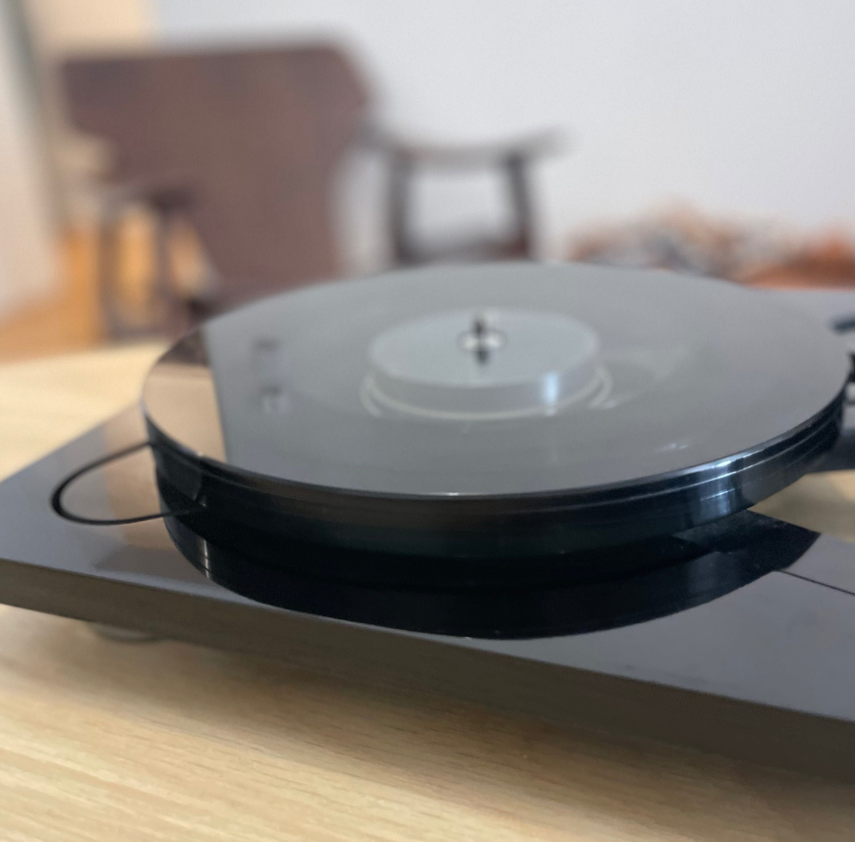 Rega RP8 record deck / external power supply