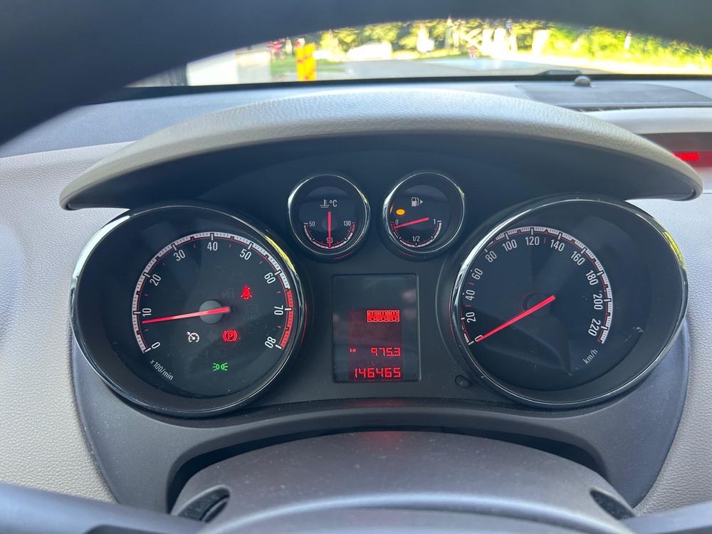 Opel Meriva w bardzo dobrym stanie wizualnym i technicznym