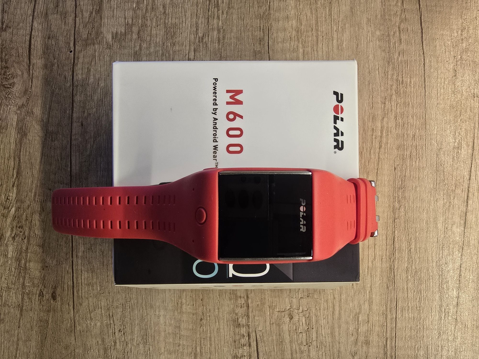 Смарт годинник polar m 600
