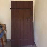 Drzwi gospodarcze drewniane