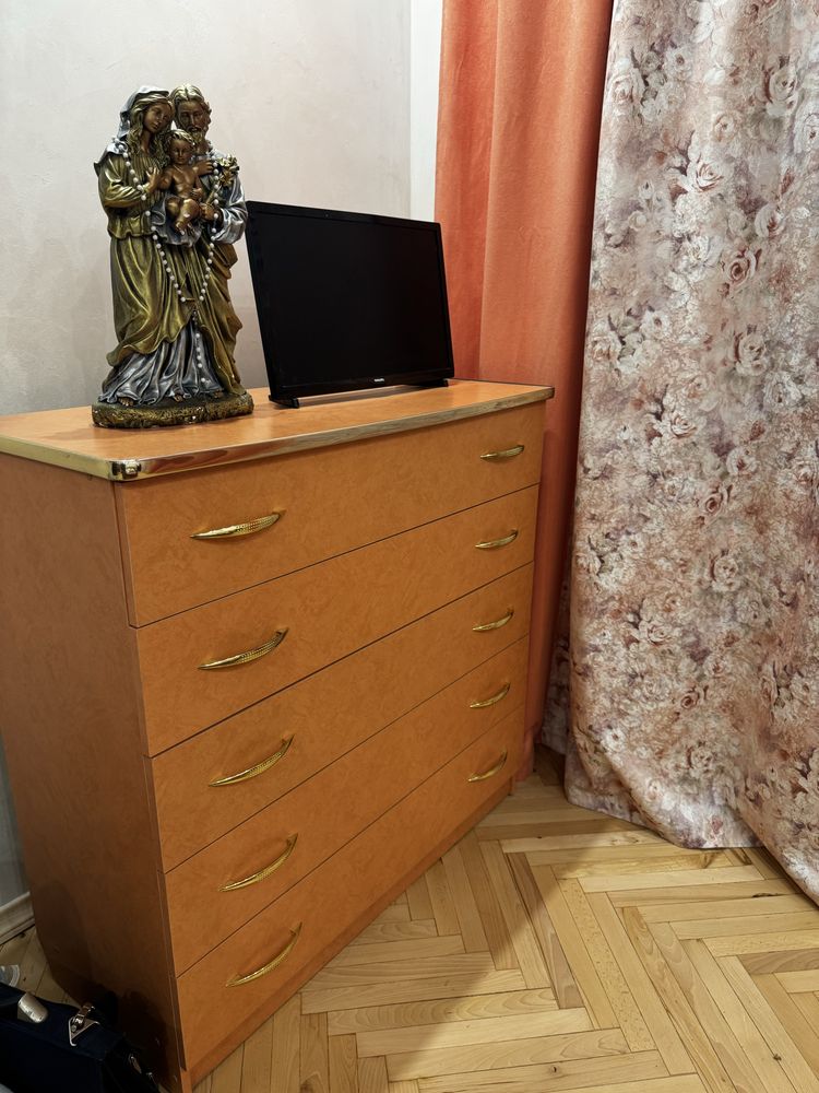 Комод з ДСП плити