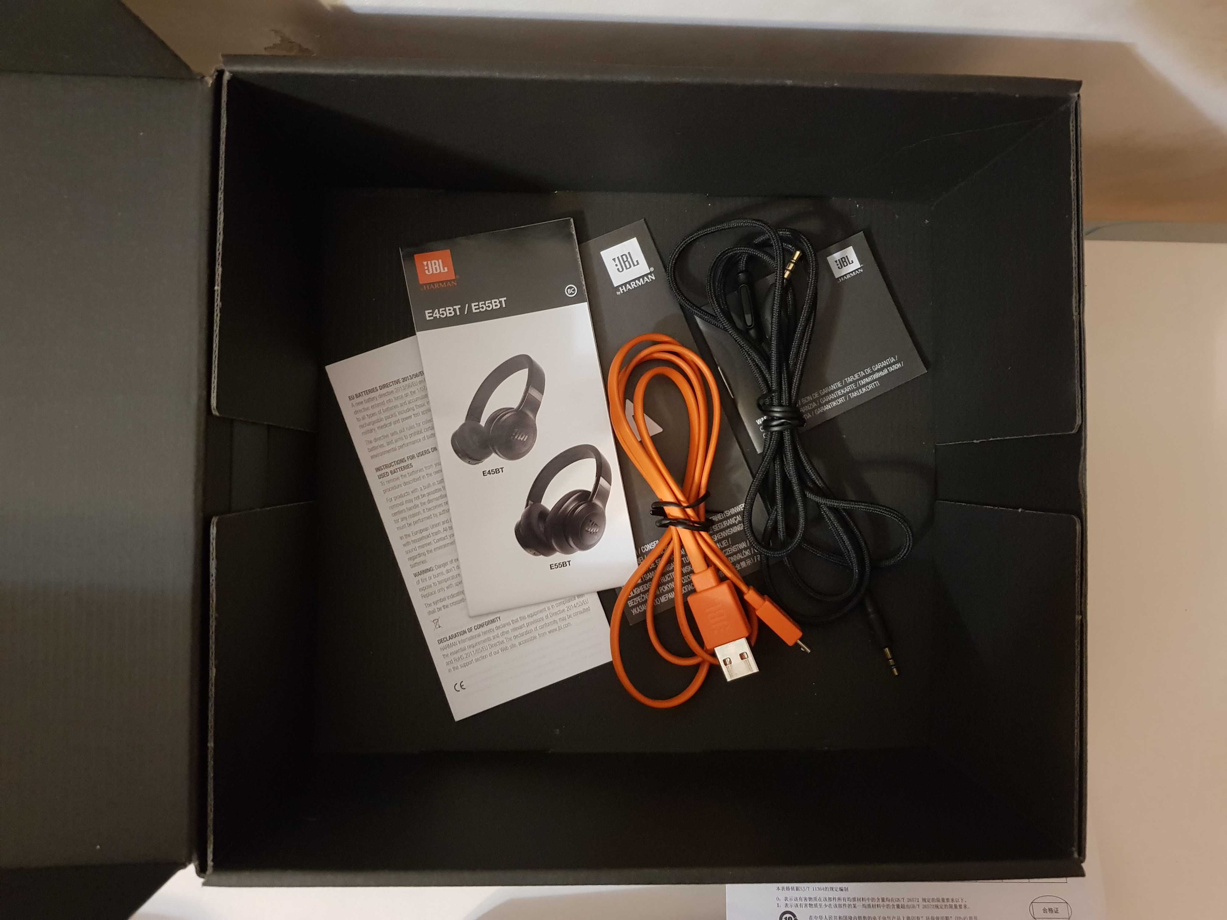 Навушники JBL E55BT бездротові чорні