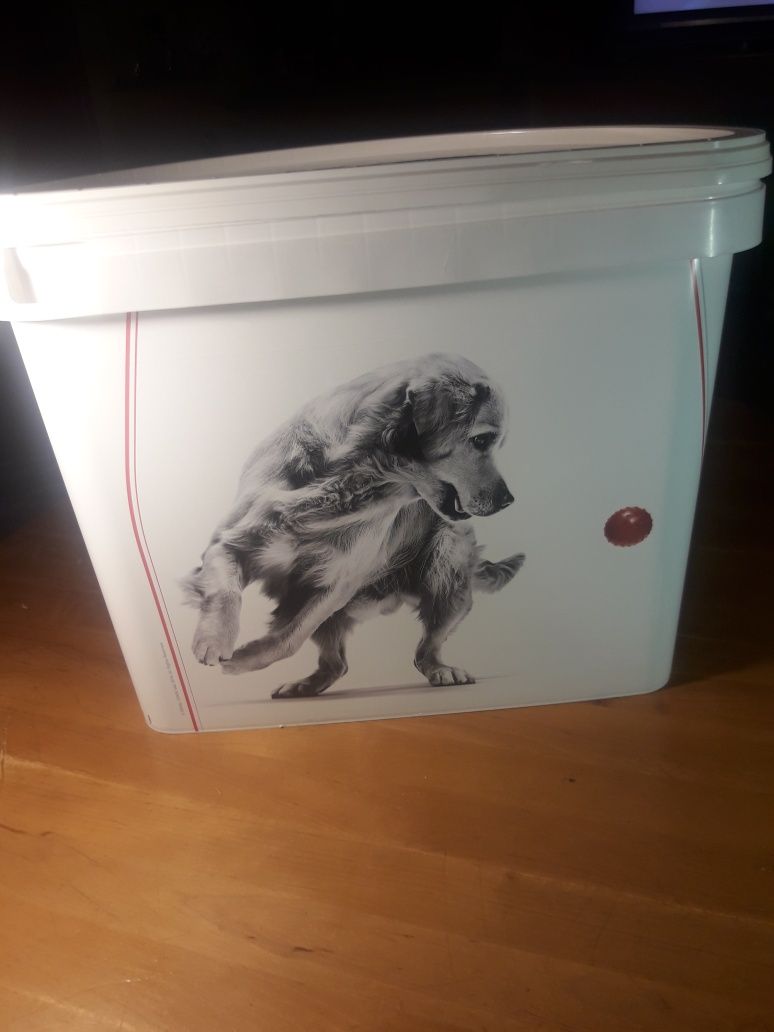 Wiaderko pojemnik na karmę NOWY dla psa