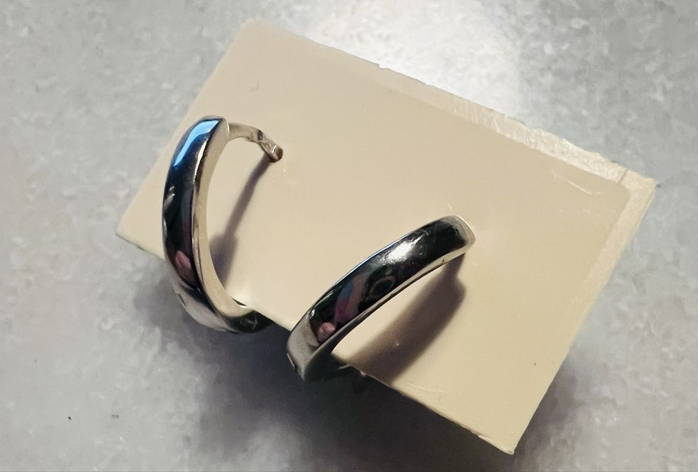 Par de brincos em prata