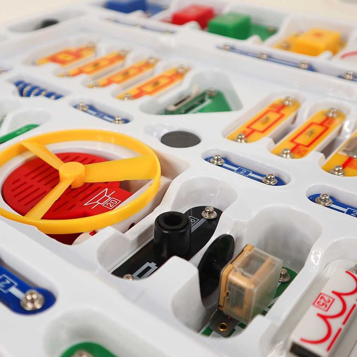 D70707 Конструктор електронний Doka 320 схем